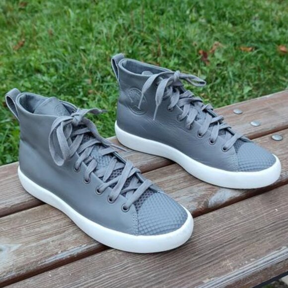 Converse Chuck Taylor All Star Modern Hi Sneaker Casual. New. Mens Size: 11